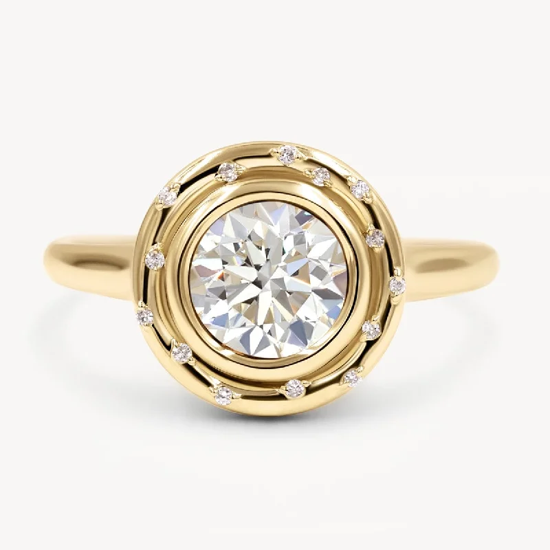 Women’s rings with rainbow moonstone for play -Spotlight Ring