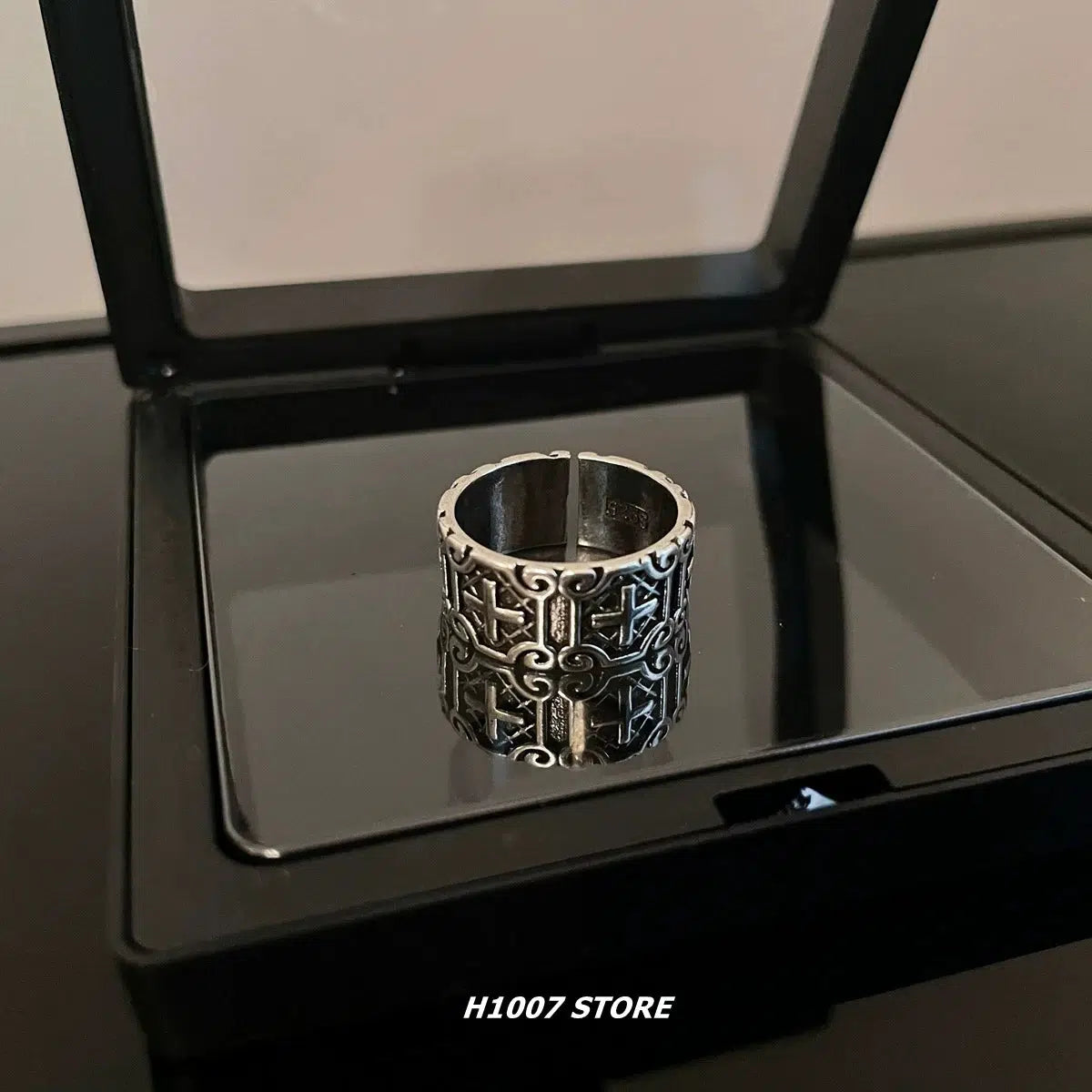 Cross Pattern Ring