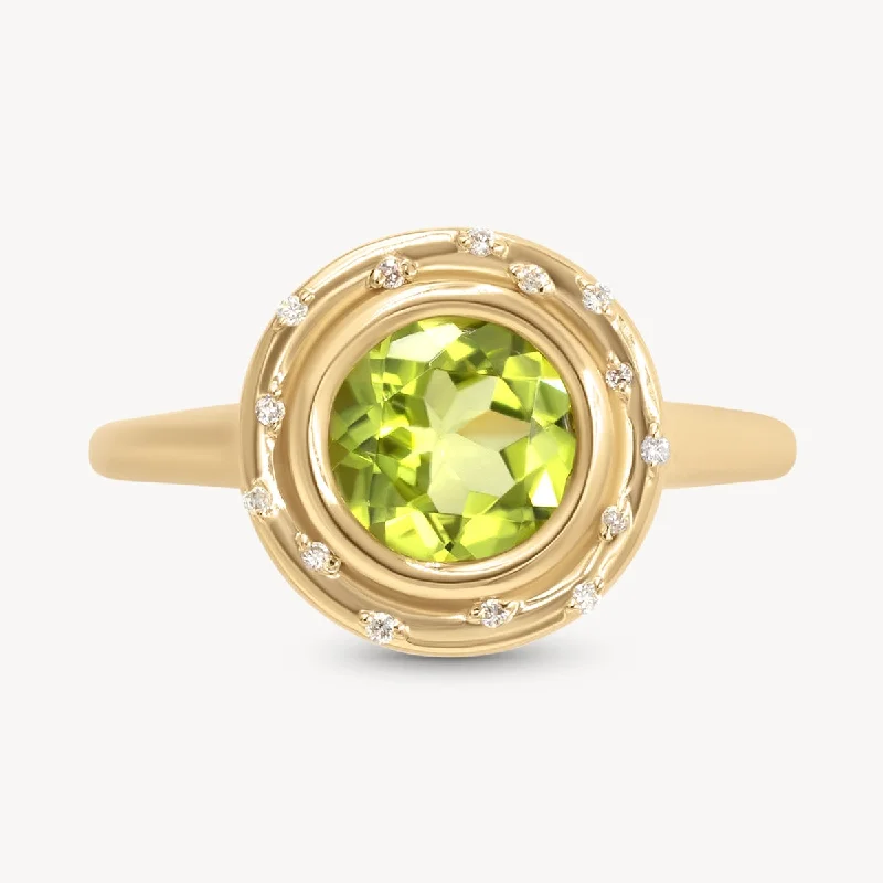 Women’s custom rings with engraved love messages -Peridot Spotlight Ring