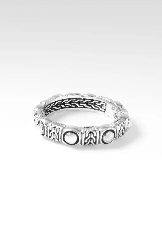 Women’s rings with intricate mandala engravings -Eternal Life Ring™ in Chainlink