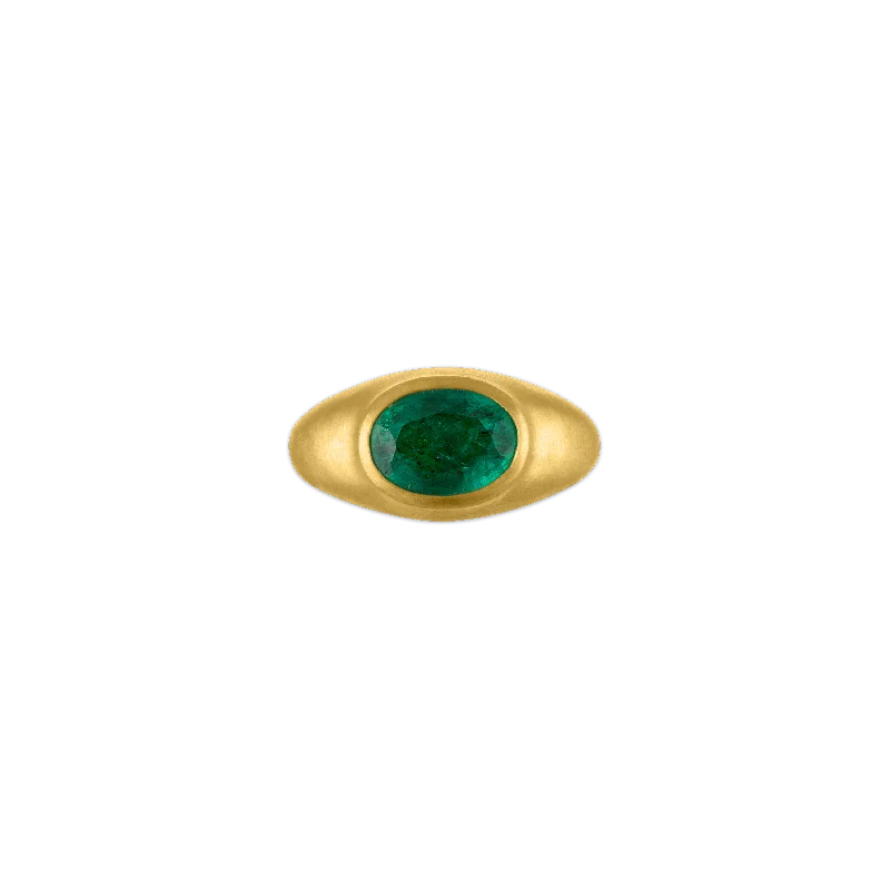 Women’s rings with spiral onyx for contrast -Emerald Faceted Roz Ring