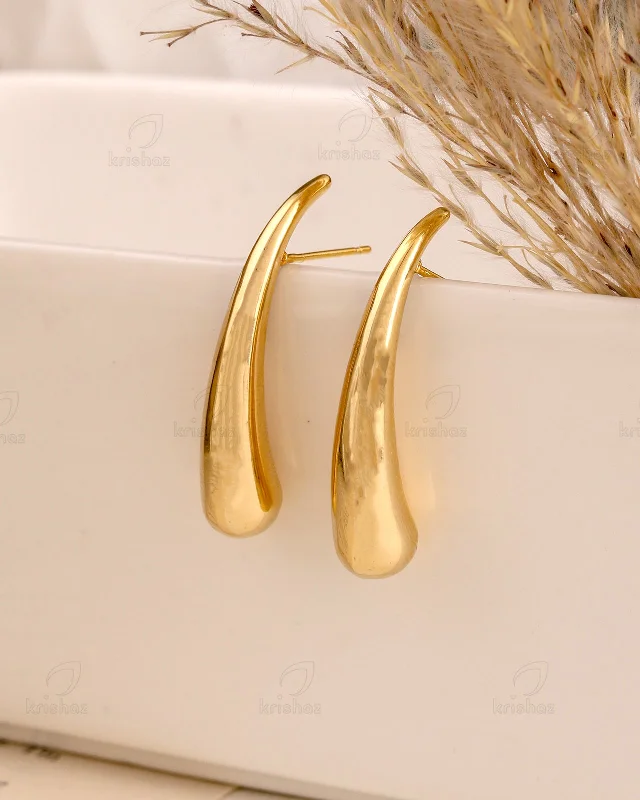 Lightweight hoop earrings for comfortable and all-day wear-Tusk Fashionable Studs