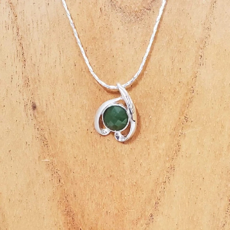 Necklaces and pendants with crescent moon designs for a celestial and mystical feel-Jade Heart Pendant